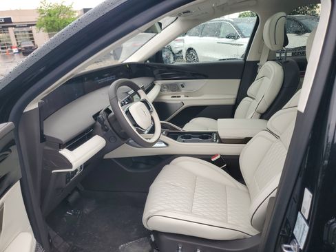New 2026 Lincoln Nautilus Black Label AWD/4WD image 11