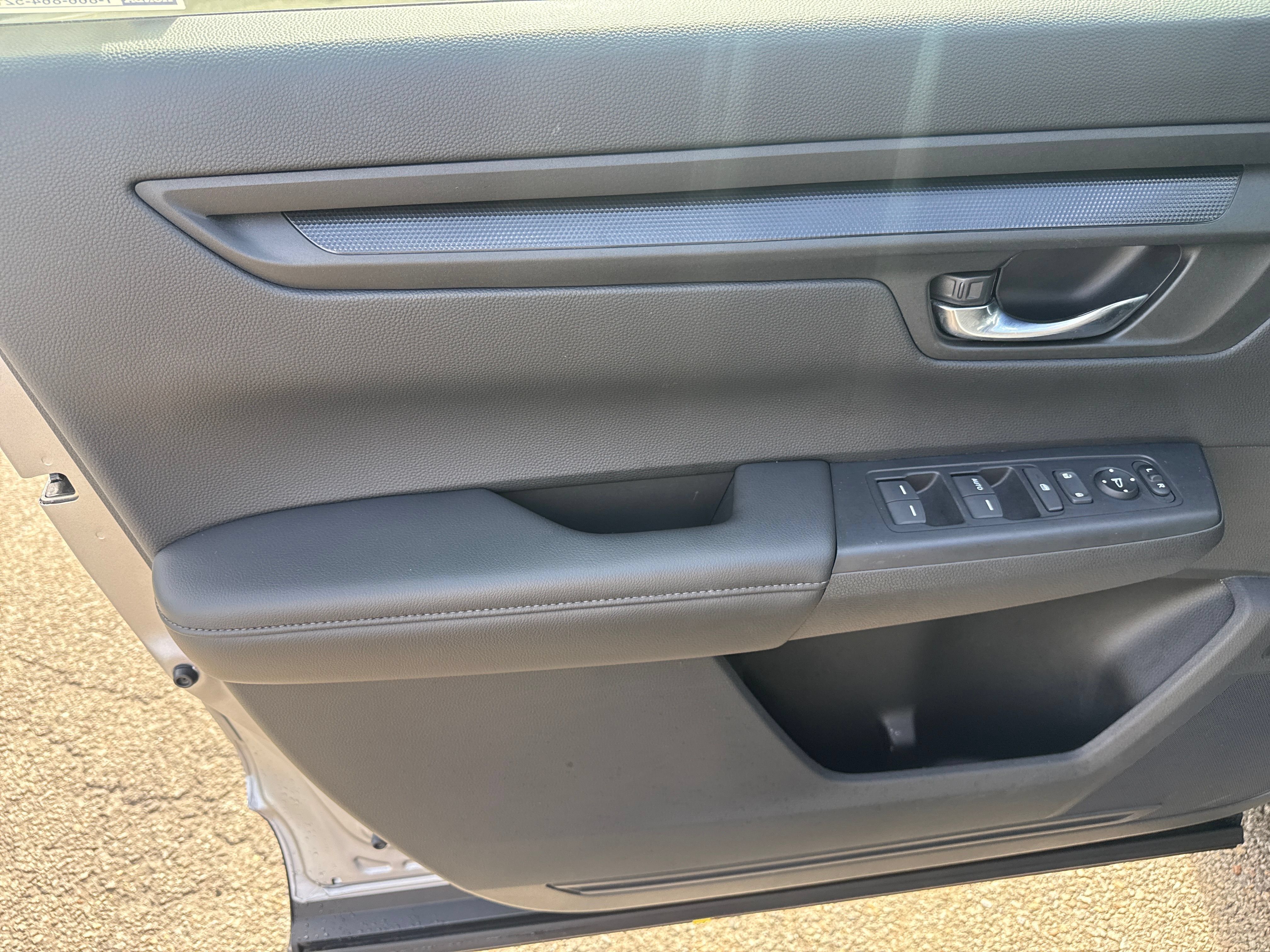 Certified 2025 Honda CR-V LX image 17