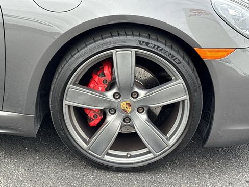 Used 2017 Porsche 718 Boxster S image 15