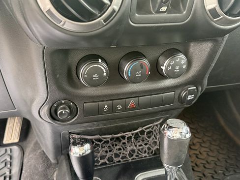 Used 2017 Jeep Wrangler Unlimited Sport w/ Quick Order Package 24S image 23