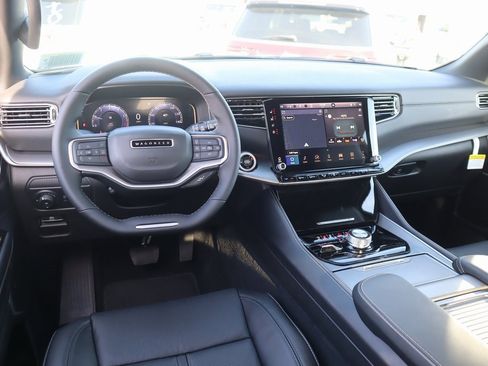 New 2025 Jeep Wagoneer Base w/ Premium Group I image 2