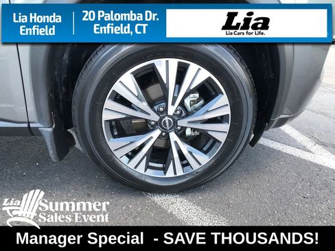 Used 2023 Nissan Rogue SV AWD/4WD image 8