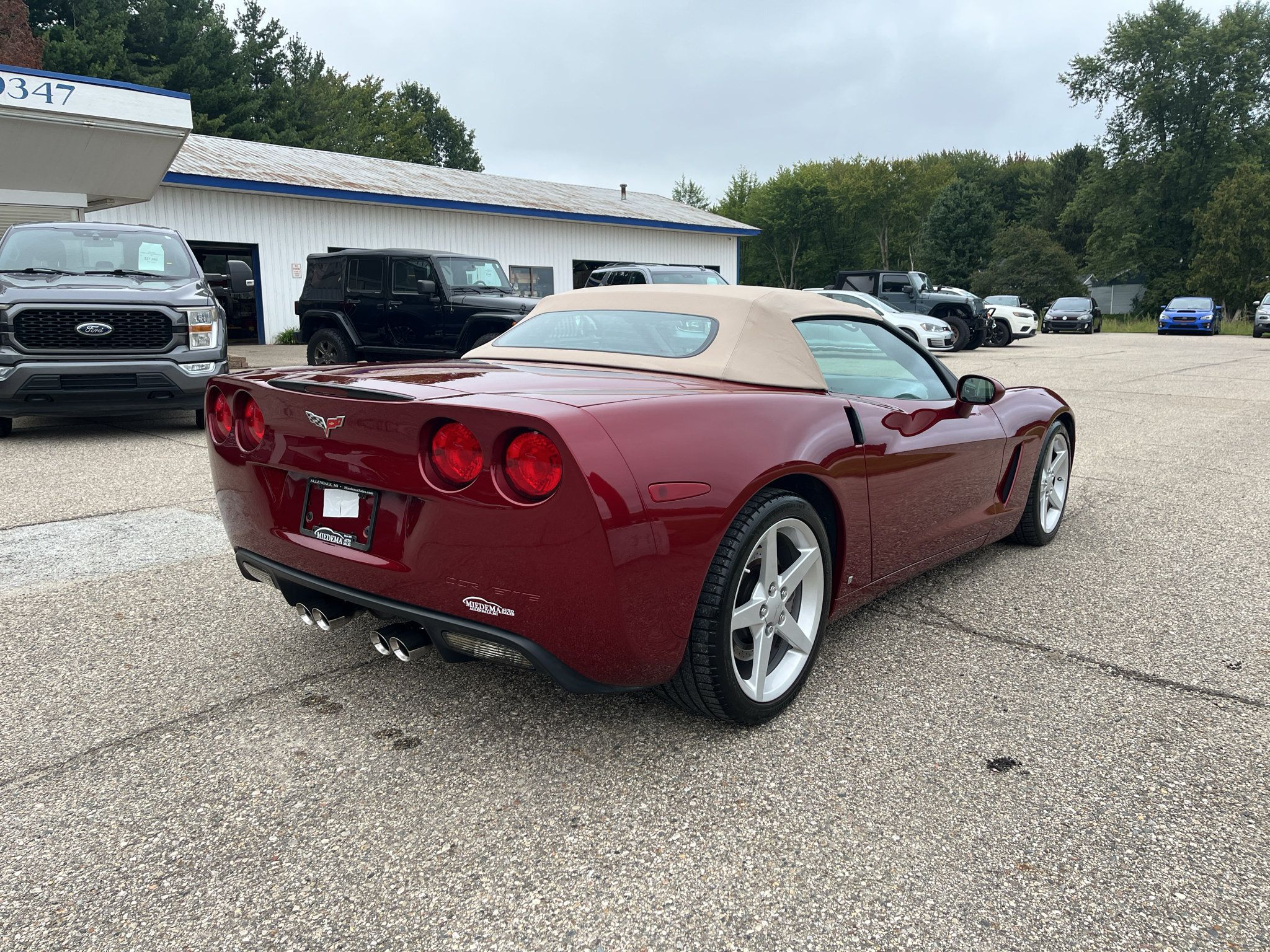 Used 2006 Chevrolet Corvette Convertible w/ Performance Package RWD image 5