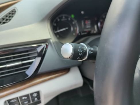 Used 2024 Acura RDX SH-AWD w/ Advance Package image 19