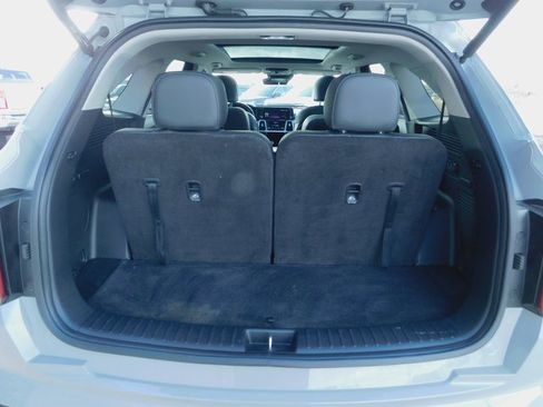 Used 2022 Kia Sorento SX image 12