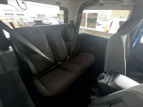 Used 2021 Jeep Wrangler Willys image 16