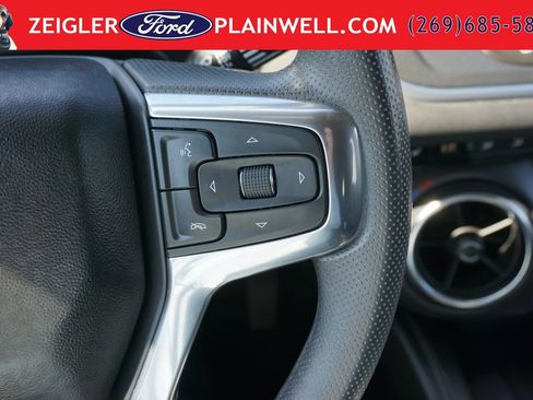 Used 2024 Chevrolet Blazer LT w/ Convenience Package FWD image 25