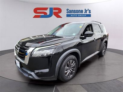 Certified 2024 Nissan Pathfinder SV w/ Lighting Package (N92)