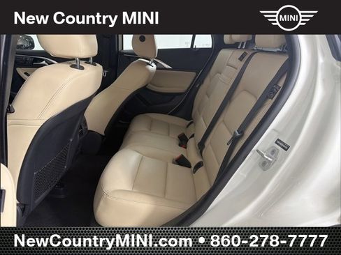 Used 2018 INFINITI QX30 Premium w/ Navigation Package image 13