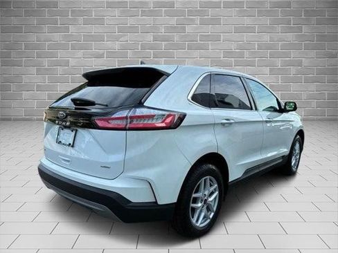 Certified 2024 Ford Edge SEL w/ Convenience Package AWD/4WD image 3