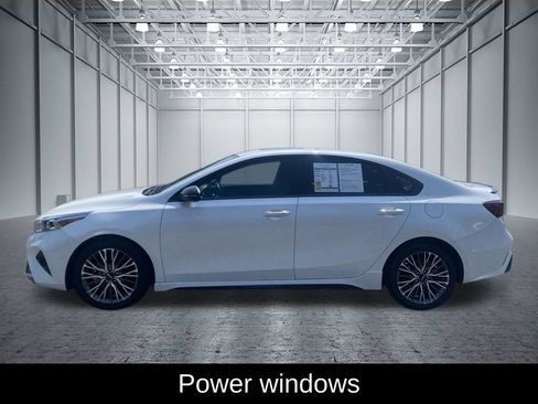 Used 2024 Kia Forte GT-Line w/ GT-Line Premium Package FWD image 8