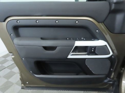 Certified 2021 Land Rover Defender 110 S image 25