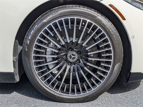 Used 2022 Mercedes-Benz EQS 580 580 image 11