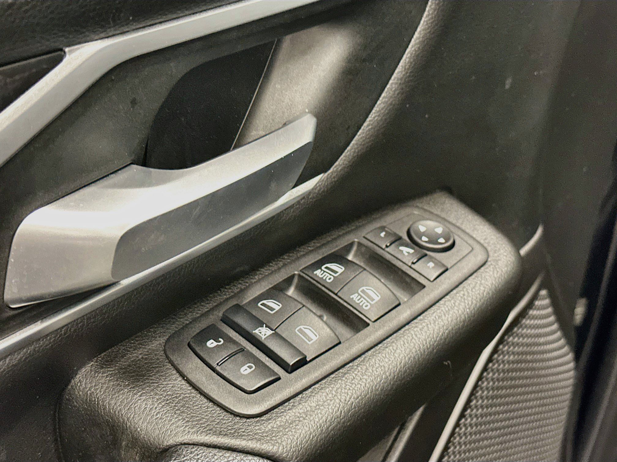 Used 2023 RAM 1500 Big Horn AWD/4WD image 15