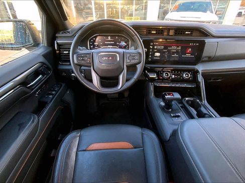Used 2024 GMC Sierra 1500 AT4 w/ Technology Package image 6