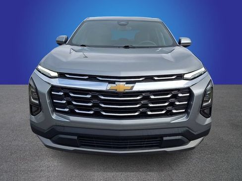 Used 2026 Chevrolet Equinox LT FWD image 2
