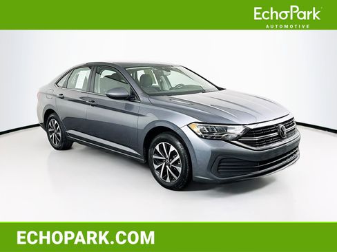 Used 2024 Volkswagen Jetta S image 1