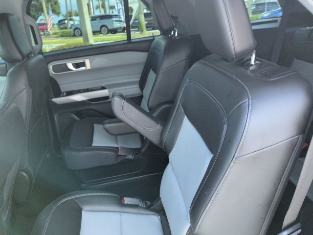 Certified 2024 Ford Explorer XLT w/ Equipment Group 202A RWD image 14