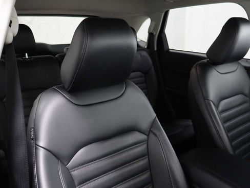 Used 2020 Ford Edge SEL w/ Convenience Package AWD/4WD image 17
