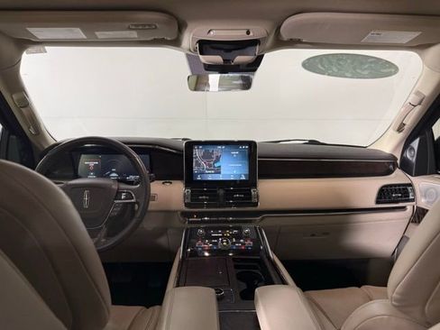Used 2020 Lincoln Navigator L Reserve w/ Luxury Package image 26