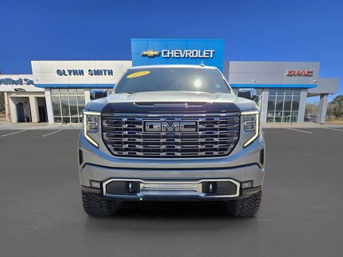 Used 2025 GMC Sierra 1500 Denali Ultimate AWD/4WD image 2