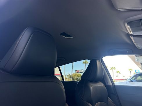Used 2024 Subaru Crosstrek 2.5i Limited w/ Crosstrek Mirror Package AWD/4WD image 16