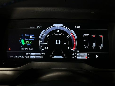 Used 2024 Toyota Tundra Platinum image 15