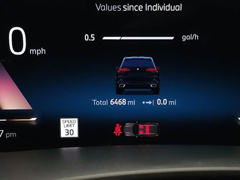 Used 2026 BMW X5 xDrive40i w/ M Sport Package image 25