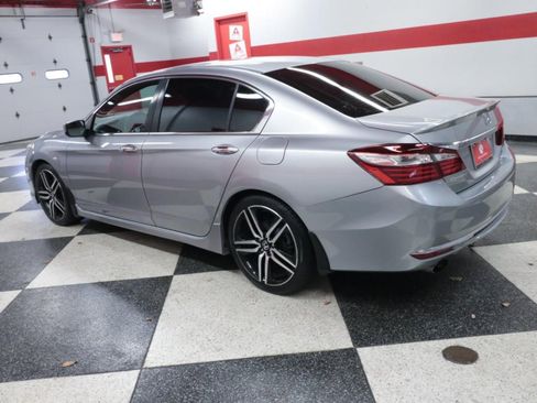 Used 2016 Honda Accord Sport image 6