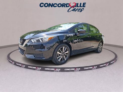 Used 2021 Nissan Versa SV FWD image 3