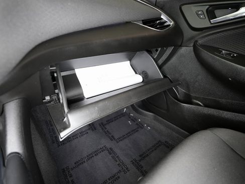 Used 2018 Chevrolet Malibu LT image 47