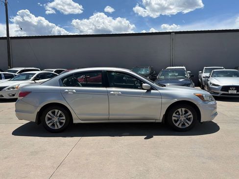 Used 2012 Honda Accord LX image 4