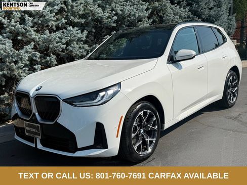 Used 2025 BMW X3 xDrive30i AWD/4WD image 3