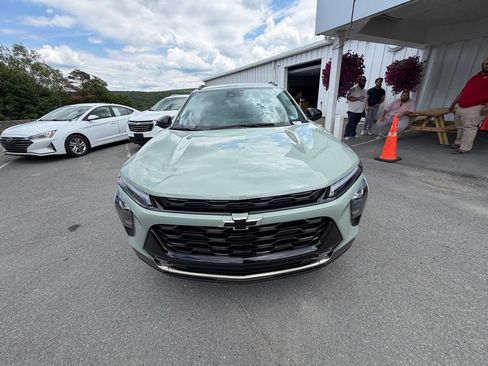 New 2026 Chevrolet Trax ACTIV w/ Driver Confidence Package FWD image 8