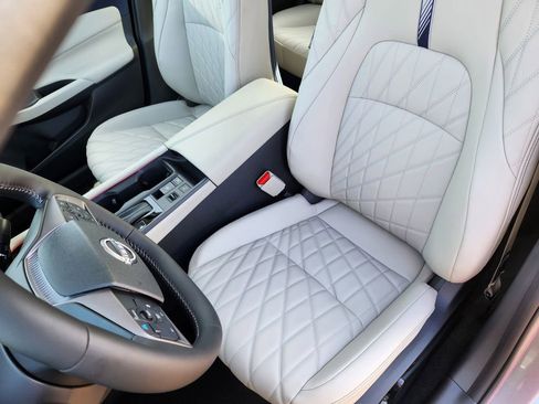New 2026 Nissan Sentra SL w/ Floor Mat Package image 9