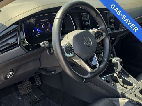 Used 2023 Volkswagen Jetta SE FWD image 10