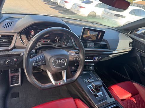 Used 2018 Audi SQ5 Prestige w/ Prestige Package AWD/4WD image 4