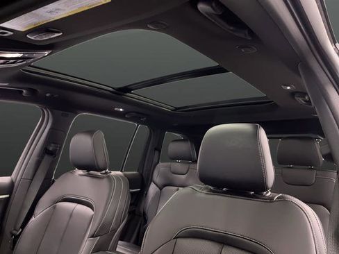 New 2026 Jeep Grand Cherokee Limited w/ Luxury Tech Group II image 7