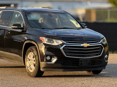Used 2018 Chevrolet Traverse LT AWD/4WD image 15