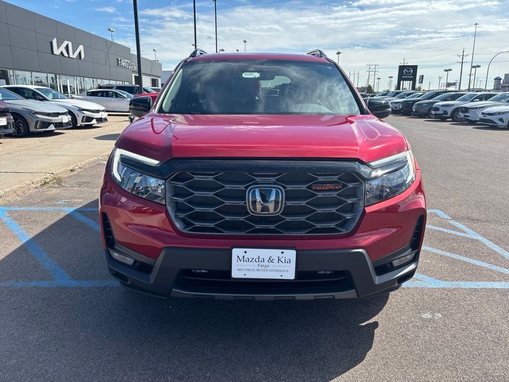 Used 2022 Honda Passport TrailSport image 2