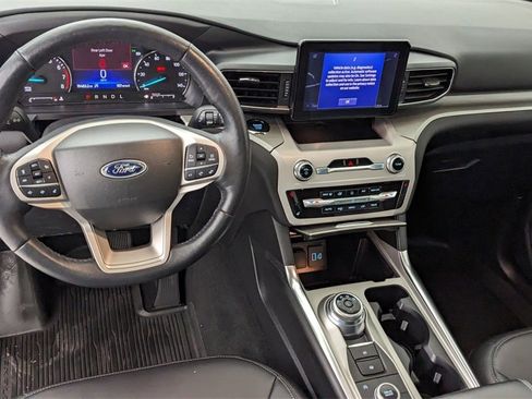 Certified 2023 Ford Explorer XLT w/ Equipment Group 202A image 4