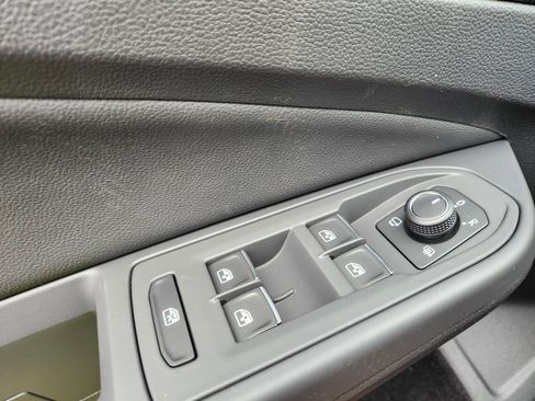 New 2025 Volkswagen GTI SE image 18