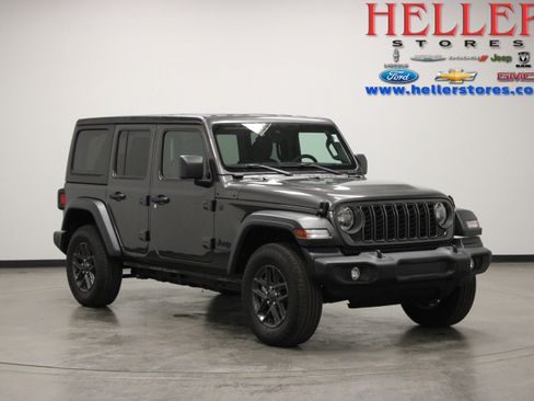 Used 2025 Jeep Wrangler Unlimited Sport AWD/4WD image 1