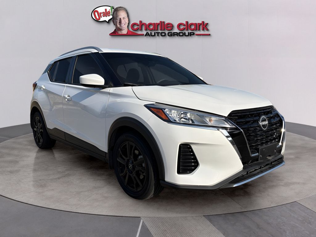 Used 2023 Nissan Kicks SV FWD image 7