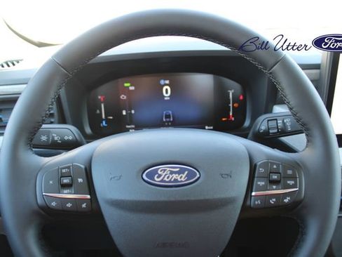 New 2025 Ford Maverick XLT w/ XLT Luxury Package image 17
