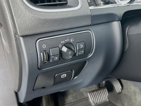 Used 2016 Volvo S60 T6 image 30