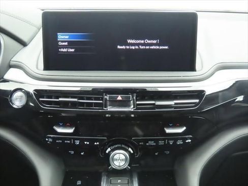 Used 2026 Acura MDX w/ Technology Package image 15