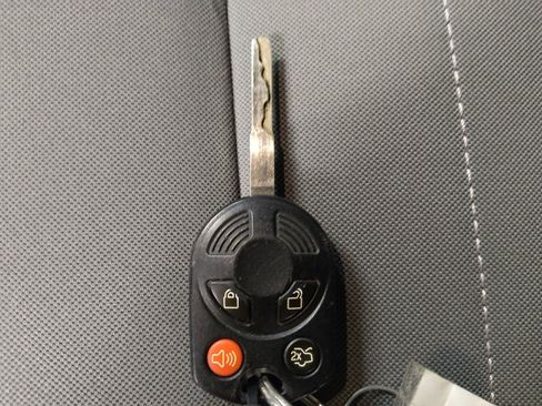 Used 2015 Ford Escape SE w/ Equipment Group 201A image 32