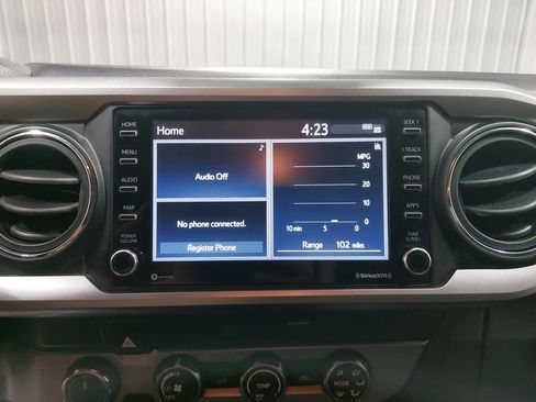 Used 2022 Toyota Tacoma SR5 w/ SR5 Appearance Package (SM) image 19