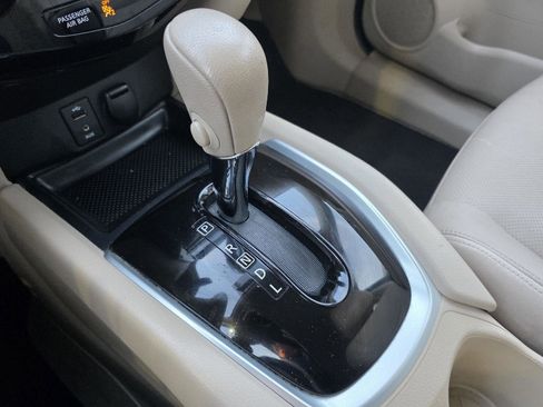 Used 2015 Nissan Rogue SL w/ SL Premium Package image 15